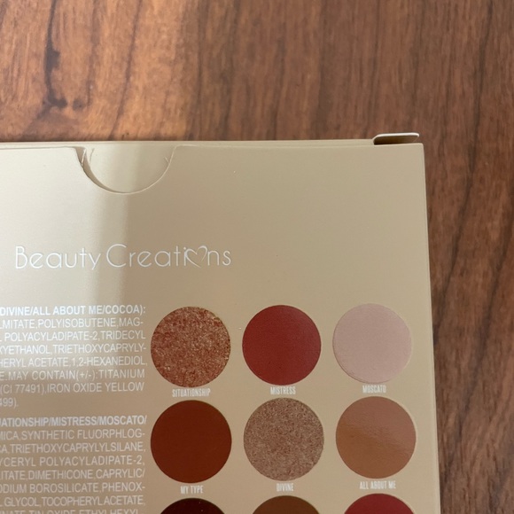 🎉❤️HOST PICK!! Multicolor Eyeshadow Makeup Cosmetic Palette - Picture 3 of 4